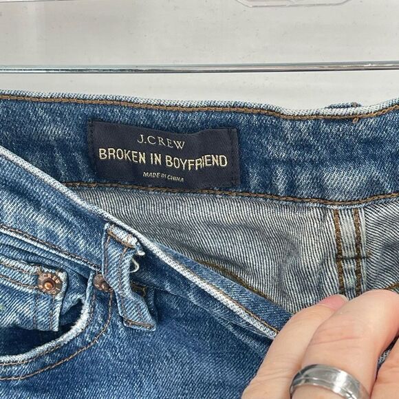J Crew Womens Broken In Boyfriend Jeans 5 Pocket Medium Wash Denim Blue Size 26 - Picture 7 of 12